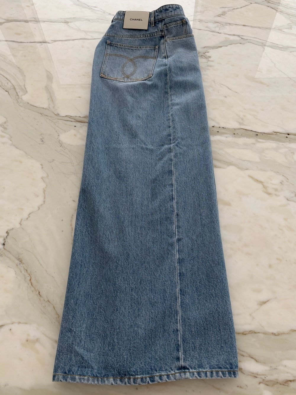 CHANEL 26A CC BLUE WASH BAGGY JEANS SIZE FR 36 / US 4 NWTS! - Picture 7 of 16